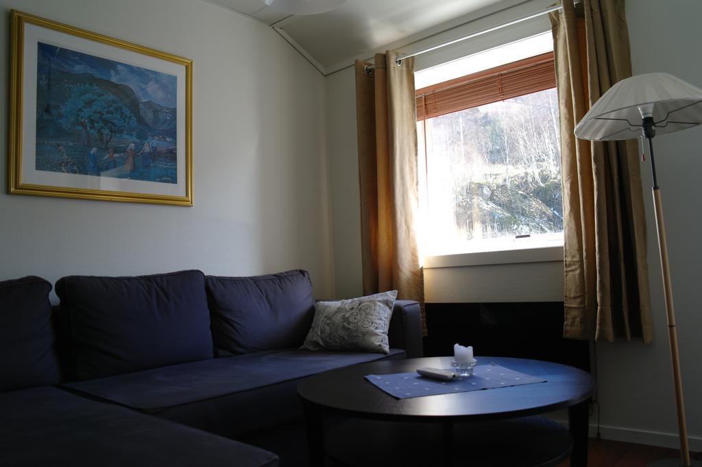 Aparthotel Tysnes Sjo Og Fritid Uggdal Zimmer foto