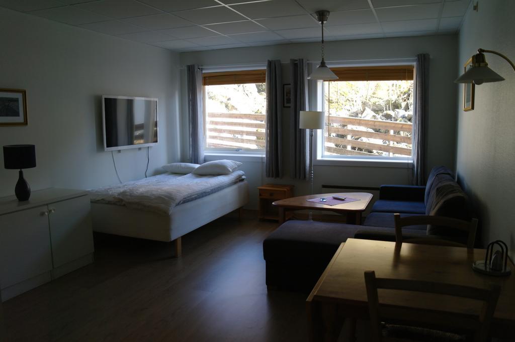 Aparthotel Tysnes Sjo Og Fritid Uggdal Zimmer foto
