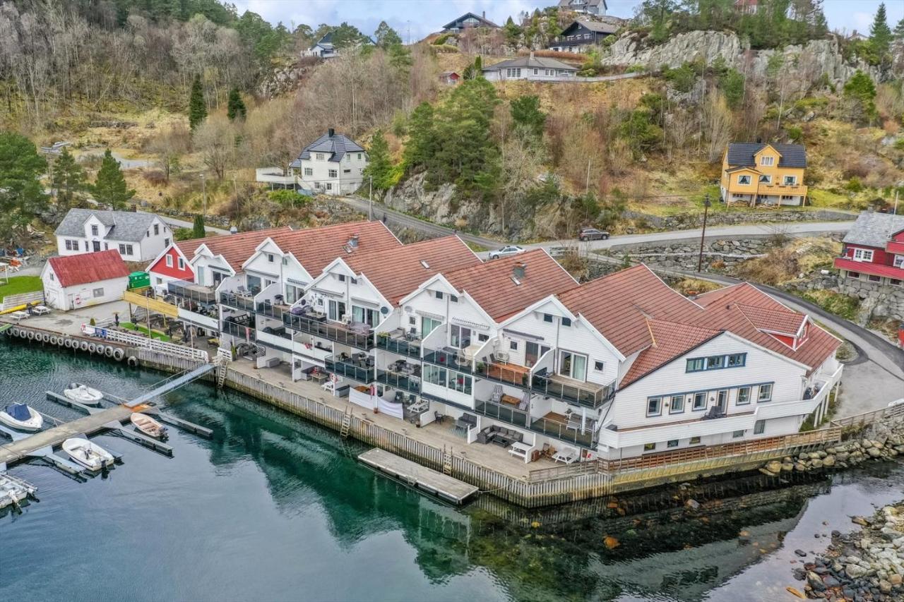 Aparthotel Tysnes Sjo Og Fritid Uggdal Exterior foto